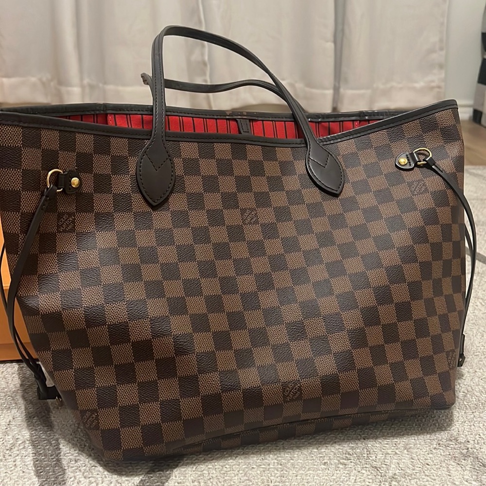 Louis Vuitton Neverfull MM